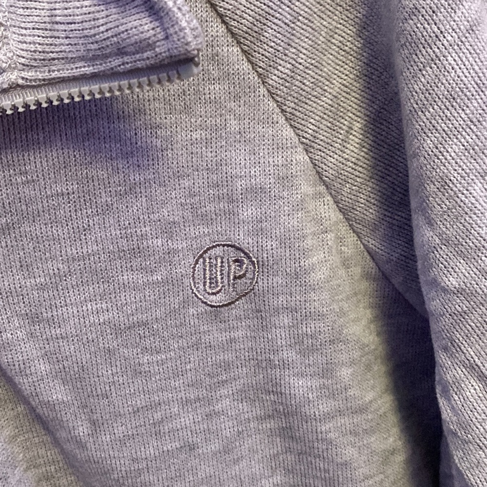 gray pullover - Picture 4 of 5